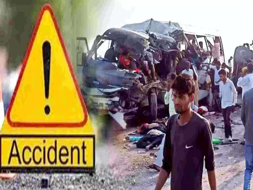 Lakhimpur Kheri Road Accident: लखीमपुर खीरी में बस और ट्रक में भीषण भिड़ंत, 8 लोगों की मौत, 25 से अधिक घायल