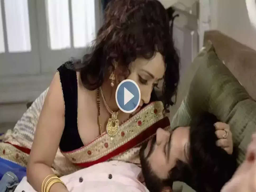 Bhabhi Hot Vedio: पति को छोड़ देवर संग लड़ाए नैन वीडियो हो रहा है जमकर वायरल, देखिए झन्नाटेदार मूव