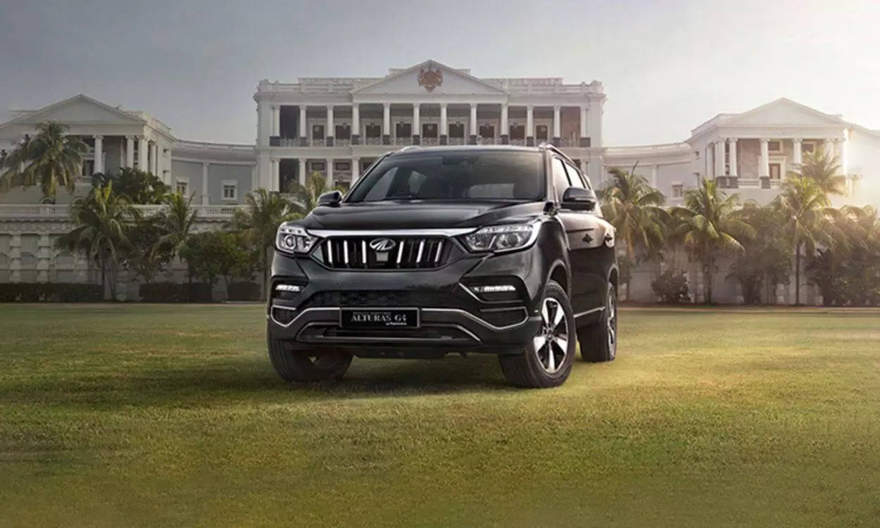 महिंद्रा की इस धांसू SUV को देख भूल जाओगे Fortuner, दिए हैं 9 एयरबैग्स, देखें फोटो