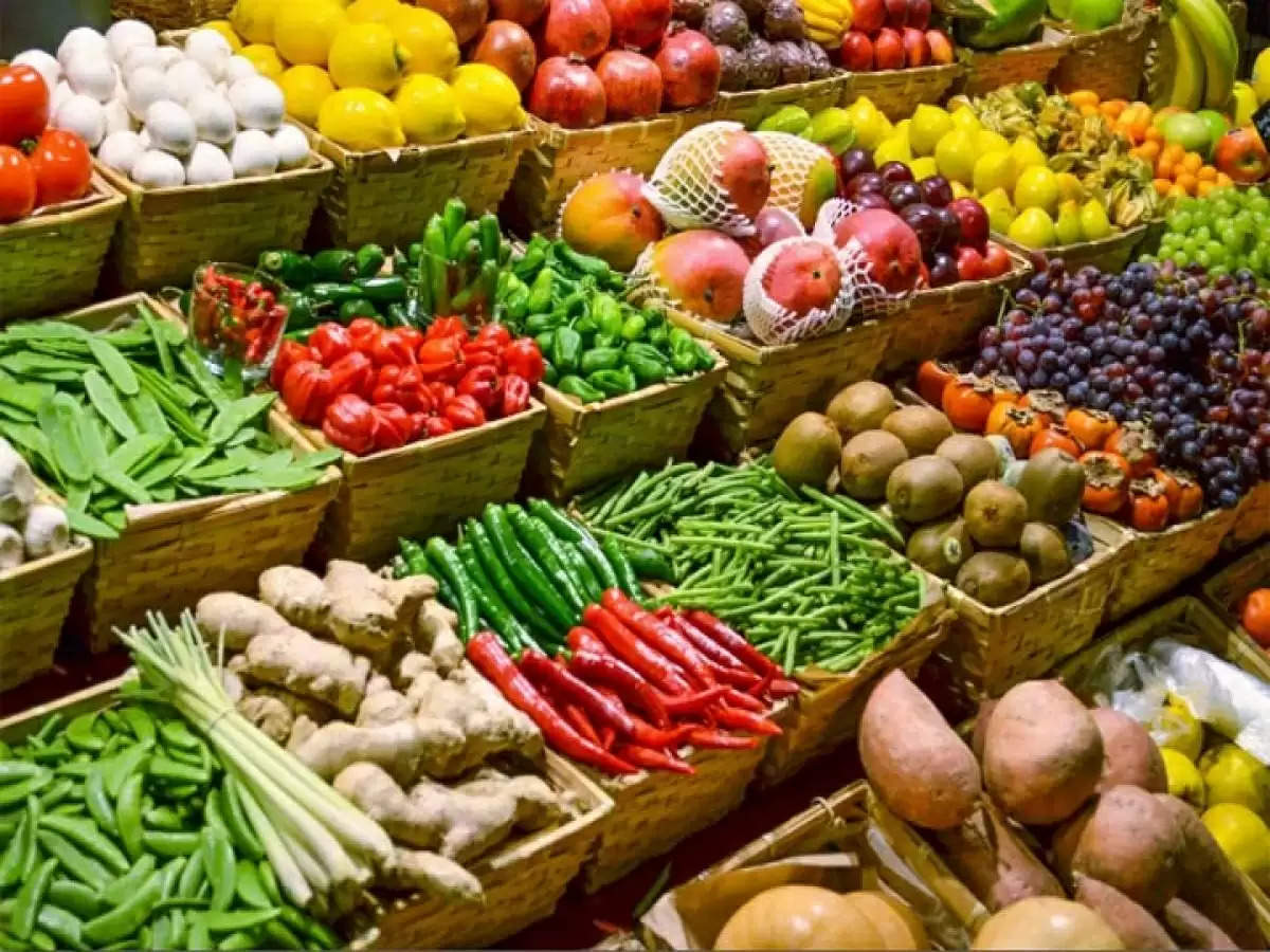 Vegetable Price : आसमान छू रहे सब्जियों के दाम, टमाटर पहुंचा 40 तो मटर 100 रुपये प्रति किलो